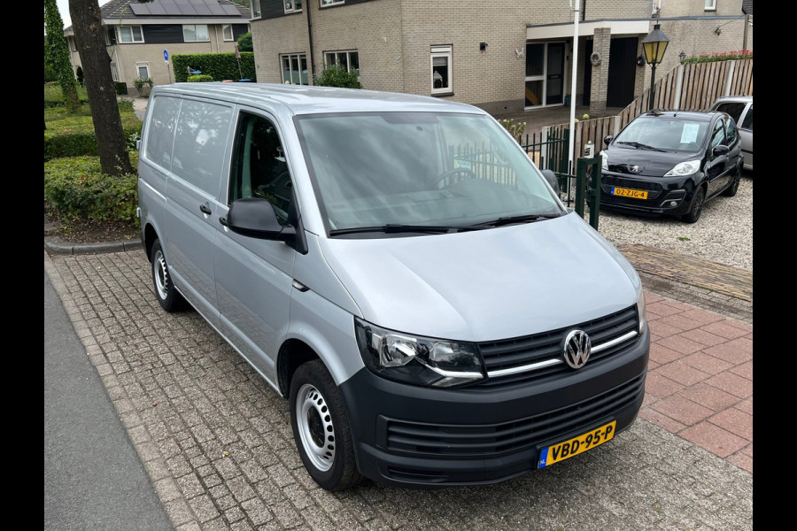 Volkswagen Transporter 2.0 TDI L1H1 Highline NL-AUTO-NAP.