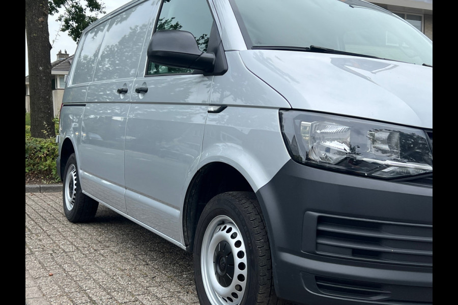 Volkswagen Transporter 2.0 TDI L1H1 Highline NL-AUTO-NAP.