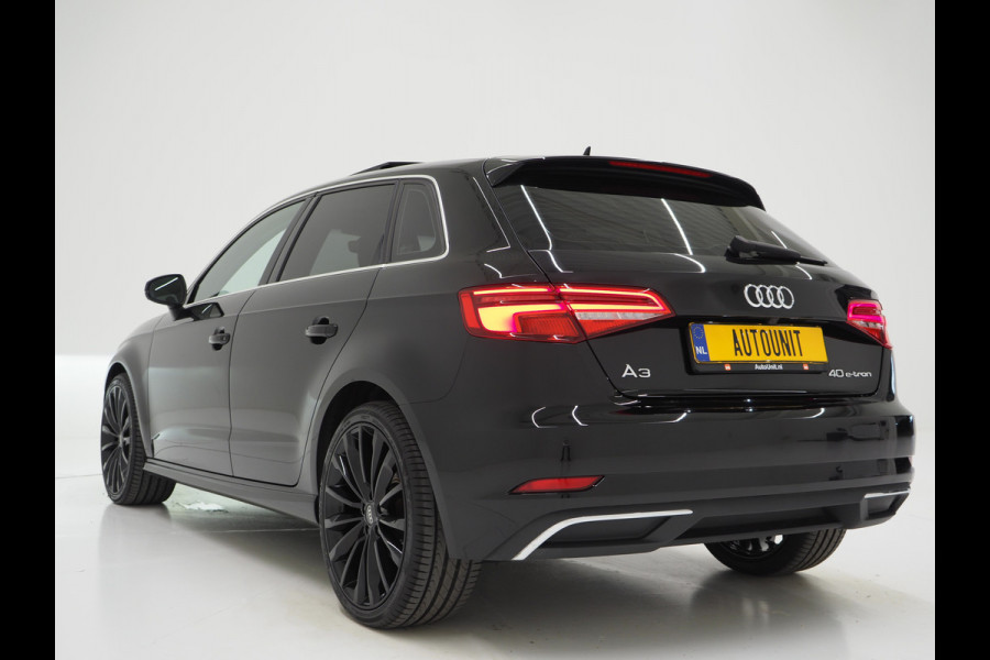 Audi A3 Sportback 40 e-tron Sport | Panoramadak | Virtual | Leder | Camera | Keyless | Sportstoelen