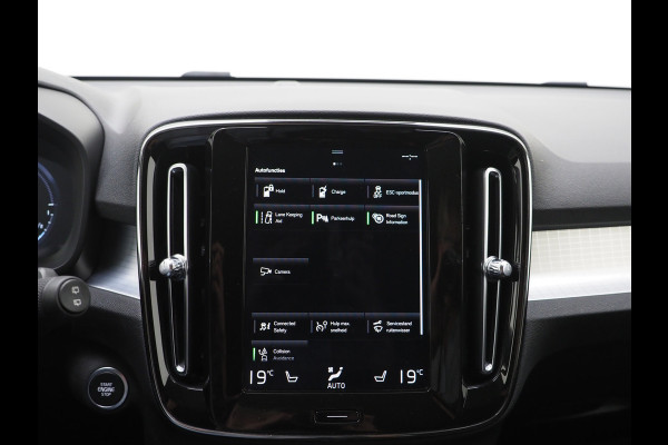 Volvo XC40 1.5 T4 Recharge Inscription | Stoel/Stuurverwarming | Camera | Keyless | Carplay