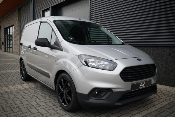 Ford Transit Courier 1.0 Ecoboost 100 PK | BPM VRIJ | Cruise control | Stoelverwarming | Trekhaak | Bluetooth | Airco | MF Stuur | Schuifdeur | Dealer onderhouden | Nieuwe APK | Onderhoudsbeurt