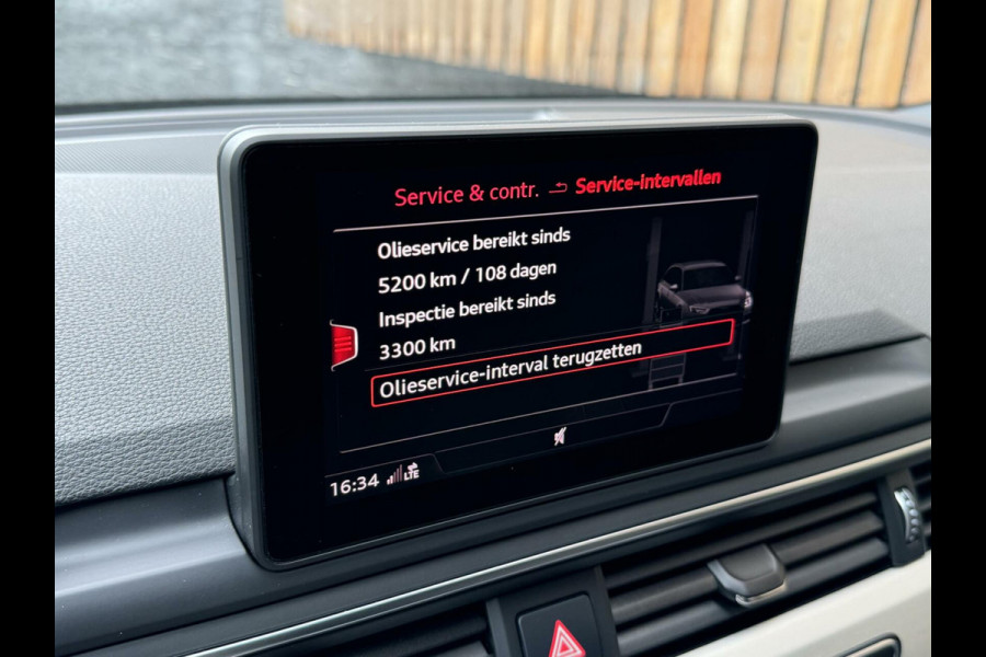 Audi A4 Avant 35 TFSI S line Automaat | Navigatie | Climate Control | Cruise Control | Parkeersensoren achter | Trekhaak | Privacy Glass