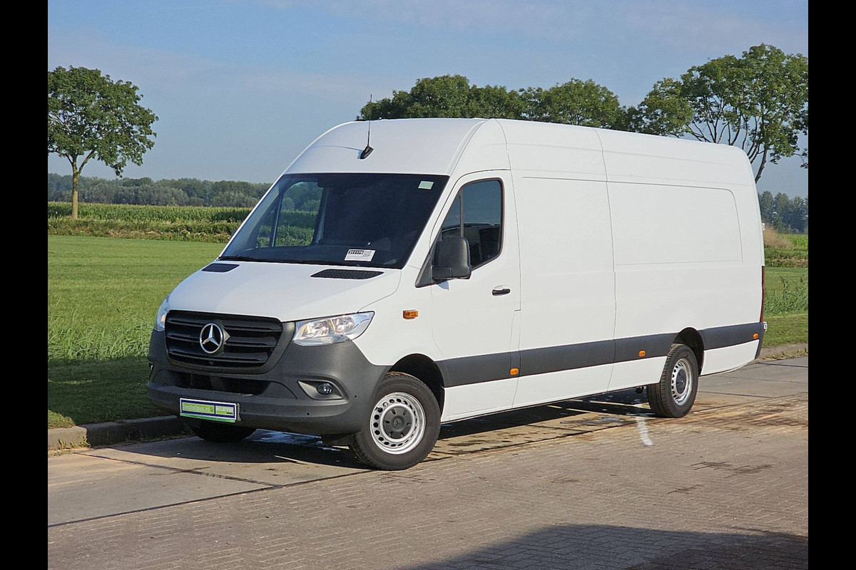 Mercedes-Benz Sprinter 317 L4H2 XXL Airco Mbux 170Pk Euro6!