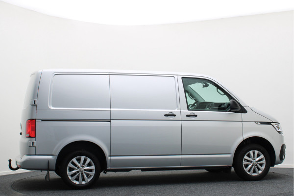 Volkswagen Transporter 2.0 TDI DSG L1H1 Highline 3-Zits, LED, ACC, Leer, Apple CarPlay, Camera, Standkachel, Trekhaak