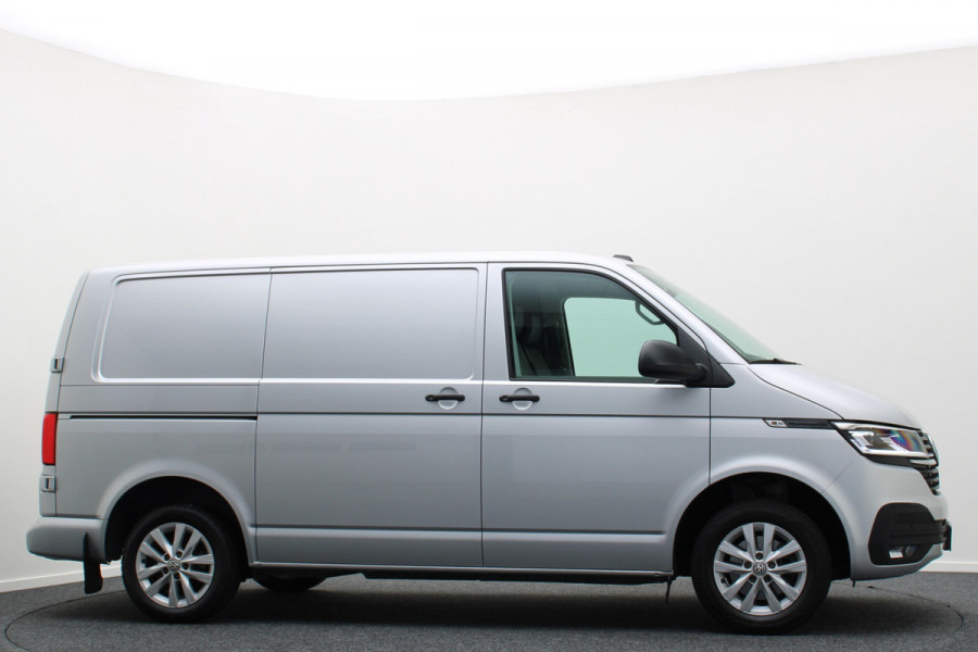 Volkswagen Transporter 2.0 TDI DSG L1H1 Highline 3-Zits, LED, ACC, Leer, Apple CarPlay, Camera, Standkachel, Trekhaak