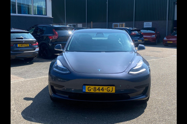 Tesla Model 3 Standard RWD Plus 60 kWh VAN VOOR UW ZOMERVOORDEEL | 1000 KG TREKGEWICHT