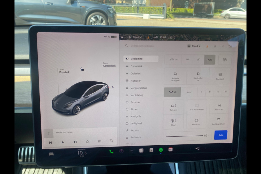 Tesla Model 3 Standard RWD Plus 60 kWh VAN VOOR UW ZOMERVOORDEEL | 1000 KG TREKGEWICHT