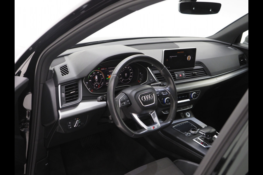 Audi Q5 55 TFSI e quattro Competition | Panoramadak | Adaptive Cruise | Keyless | Camera | Trekhaak