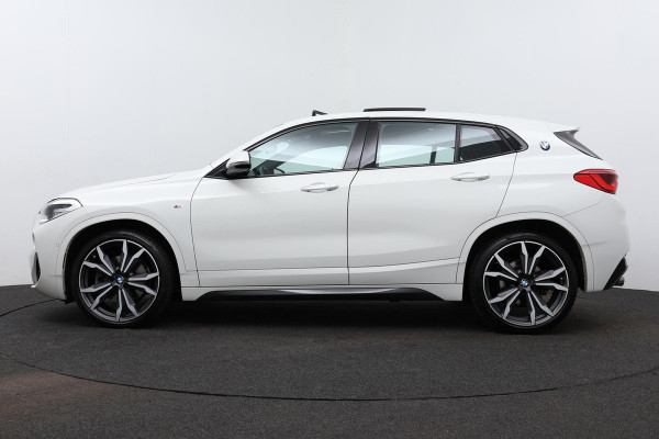 BMW X2 SDrive20i High Executive M-Sport AANBIEDING! (NL-auto, Dealer OndH, Panorama, Camera, Navi Pro, Kuipstoelen, Head-up, PDC)