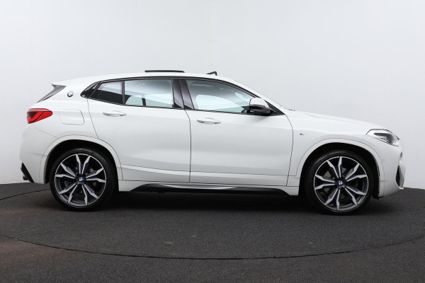 BMW X2 SDrive20i High Executive M-Sport AANBIEDING! (NL-auto, Dealer OndH, Panorama, Camera, Navi Pro, Kuipstoelen, Head-up, PDC)