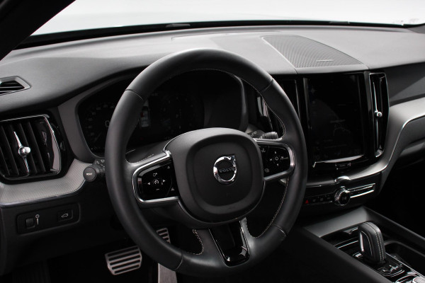 Volvo XC60 2.0 B4 R-Design | Navigatie | Harman Kardon | Camera 360 | Electrisch bedienbare achterklep | Electrische stoelverstelling met memory | Climate Control |