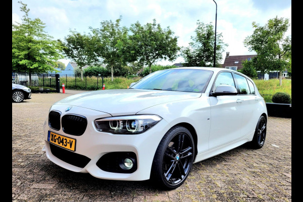 BMW 1-serie 118i M-sport, LED, Leder (Dealer-onderhouden, NL-auto met NAP)