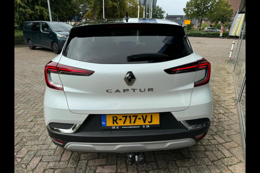 Renault Captur TCe 140 EDC Intens Trekhaak / Navi / Parkeersensoren / Full LED