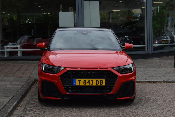 Audi A1 Sportback 25 TFSI S Line edition one