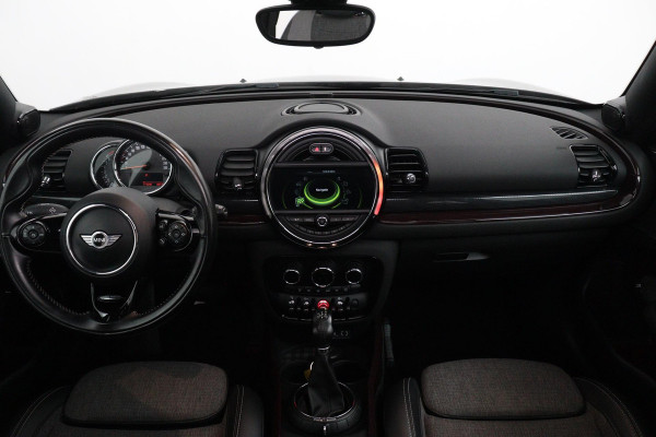 MINI Clubman 1.5 Cooper Chili Serious Business(NL-auto, Dealer OnderH, Panorama, Navi Pro, Harman/Kardon, PDC, Etc)