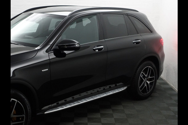 Mercedes-Benz GLC 250 4MATIC AMG Premium Plus Aut- Night Package I Treeplanken I  Xenon Led I Stoelverwarming I Park Assist I Elek Trekhaak