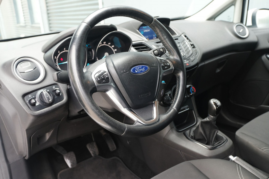 Ford Fiesta BWJ 2017 / 81 PK 1.0 Style Ultimate | AIRCO | CRUISE | NAVI | PDC | LMV |