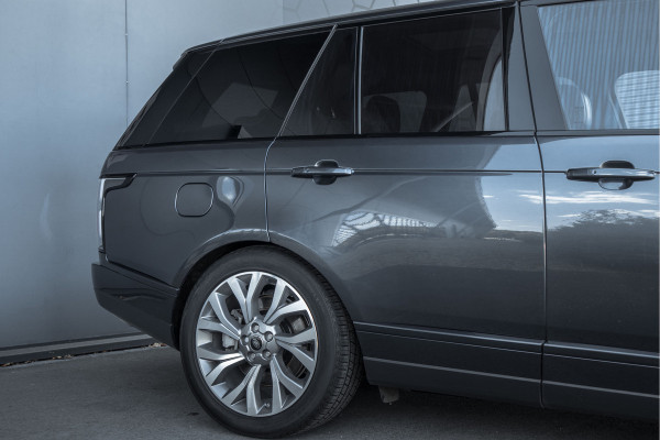 Land Rover Range Rover P400e VOGUE | BTW-AUTO | SVO LAK | STOELVERKOELING/VERWARMING | STUURWIELVERWARMING | 21" | PANORAMADAK | APPLE CARPLAY | DAB |