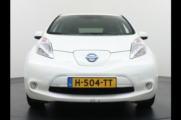 Nissan Leaf €5640,- na Subsidie 30kWh 110pk AUT. Navi Ecc Camera Bluetooth DAB LMV Stuurverwarming Keyless Regen-Licht Sensor Comfort-Pack E Elec.-ramen en spiegels Acenta