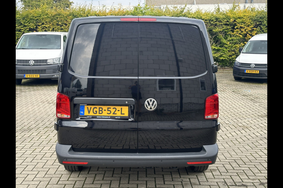 Volkswagen Transporter 2.0 TDI 110 PK L2H1 EURO6 Cruise control/Navigatie systeem/pdc