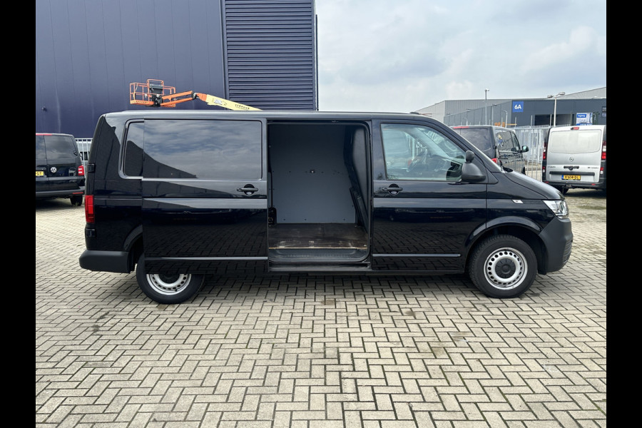 Volkswagen Transporter 2.0 TDI 110 PK L2H1 EURO6 Cruise control/Navigatie systeem/pdc