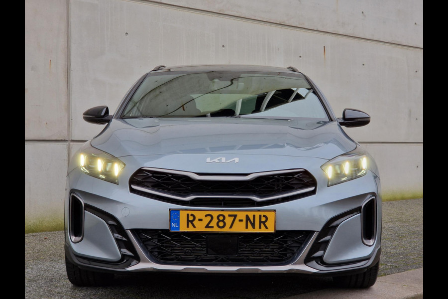 Kia Xceed 1.5 T-GDi GT-Line First Edition Automaat | Panoramadak | Stuur-/Stoelverwarming | Cruise | Navi | Apple Carplay/Android Auto | 18" Velgen | Key-Less | PDC | Cruise | LED |