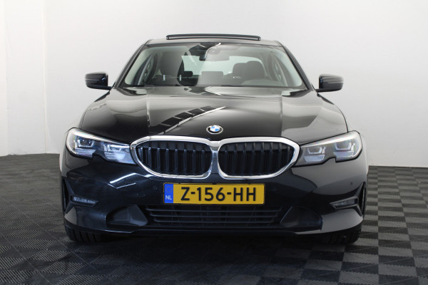 BMW 3 Serie 318i Business Edition | Pano | Navi | Camera |