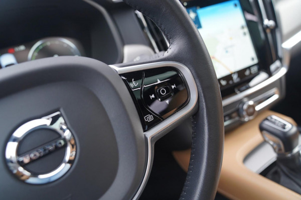 Volvo V90 2.0 T5 Inscription | Head up Display | Panorama | Apple Carplay | Lane Assist | Camera | 250 PK | 100% onderhouden | LED