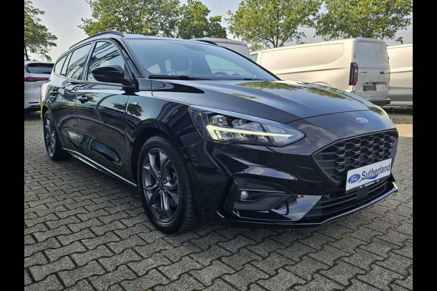 Ford Focus Wagon 1.5 EcoBoost ST Line Business 150 pk automaat | Trekhaak afneembaar | Winterpack | Camera | Navigatie | Full led etc.