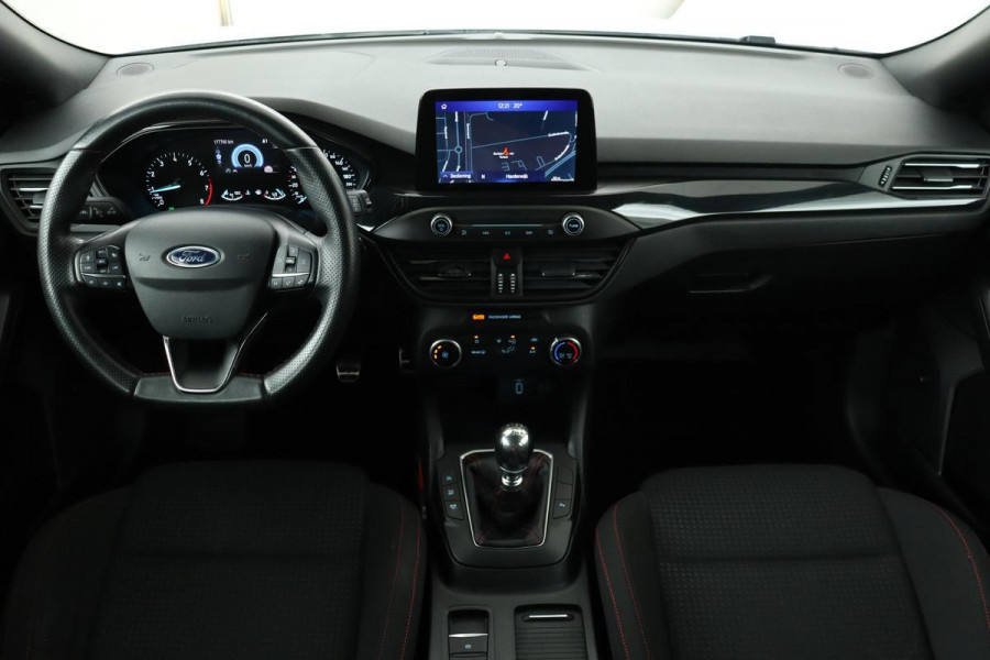 Ford Focus 1.5 EcoBoost ST Line | Bang & Olufsen | Adaptive Cruise | Trekhaak | DAB+ | Carplay | PDC | Navigatie | Airco | Bluetooth