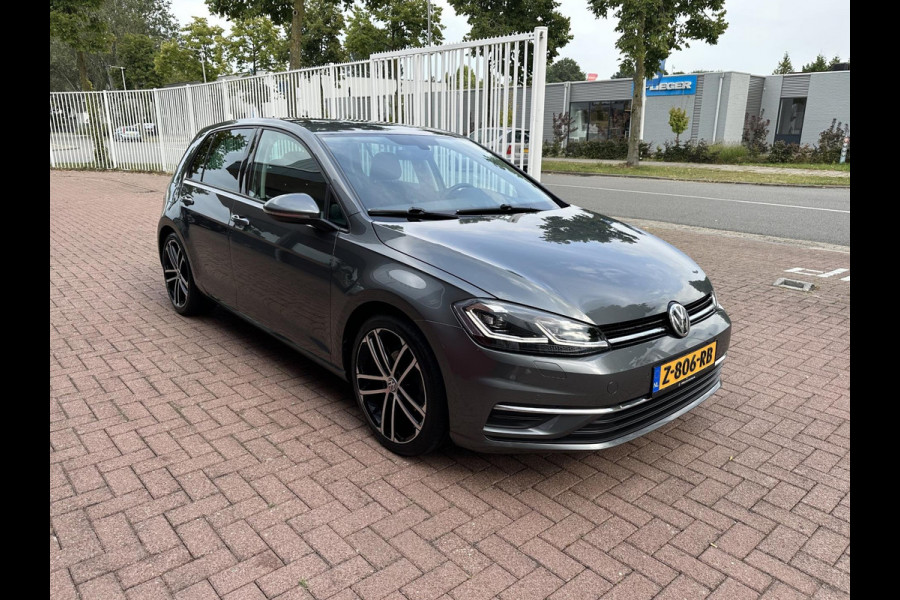 Volkswagen Golf 1.5 TSI Highline | ***VERKOCHT***