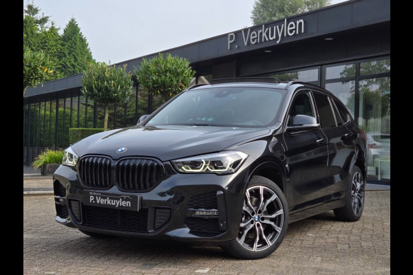 BMW X1 XDRIVE25E M SPORT I HARMAN KARDON I PANORAMA I NAVIGATIE I