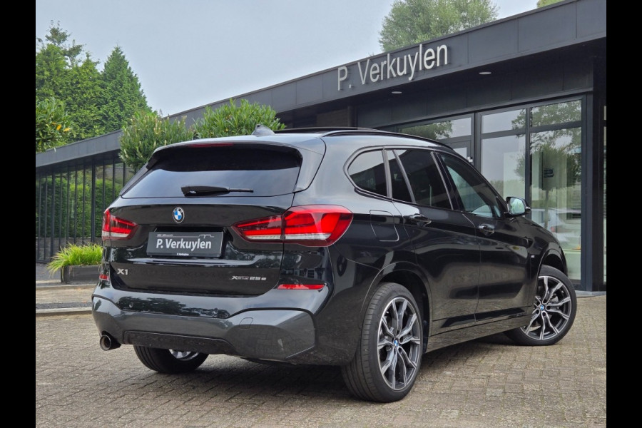 BMW X1 XDRIVE25E M SPORT I HARMAN KARDON I PANORAMA I NAVIGATIE I