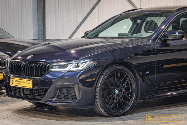 BMW 5 Serie Touring 530i|M-sport|Laser|Pano|20inch|Cam|HUD|