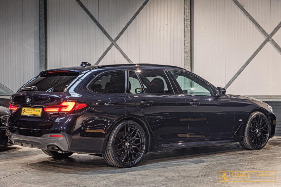 BMW 5 Serie Touring 530i|M-sport|Laser|Pano|20inch|Cam|HUD|