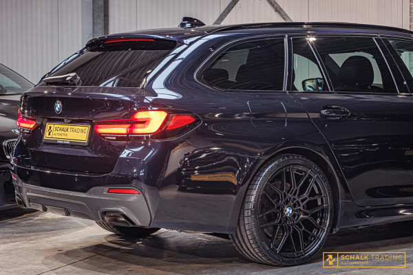 BMW 5 Serie Touring 530i|M-sport|Laser|Pano|20inch|Cam|HUD|