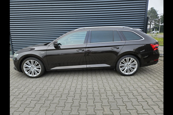 Škoda Superb Combi 1.4 TSI iV Laurin & Klement Plug in Hybrid PHEV | Panodak | Trekhaak af Fabriek | Adaptive Cruise | 360 Camera | Lederen Comfortzetels Memory | Premium Sound | Keyless |