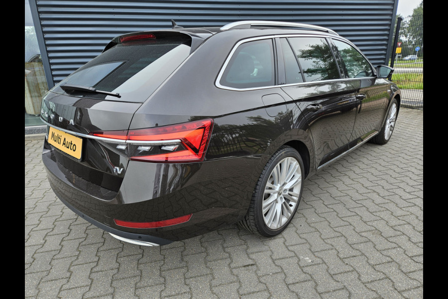 Škoda Superb Combi 1.4 TSI iV Laurin & Klement Plug in Hybrid PHEV | Panodak | Trekhaak af Fabriek | Adaptive Cruise | 360 Camera | Lederen Comfortzetels Memory | Premium Sound | Keyless |