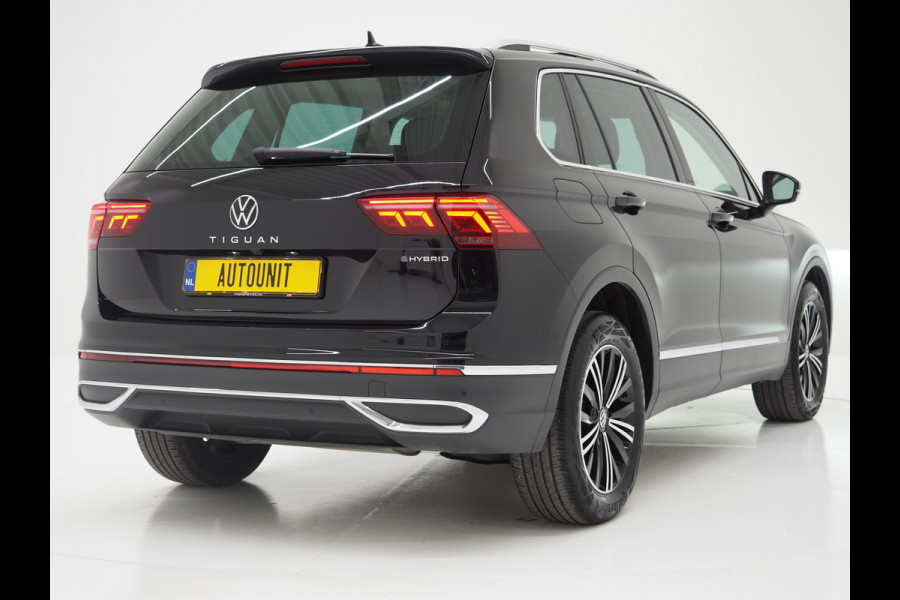 Volkswagen Tiguan 1.4 TSI eHybrid Elegance | Panoramadak | Virtual | Leder | Adaptive Cruise | 360 | Trekhaak