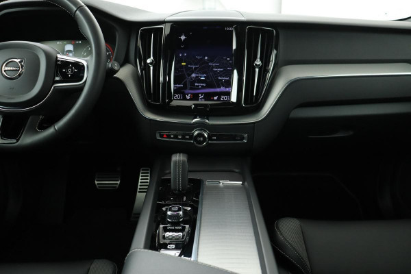 Volvo XC60 2.0 B4 Exclusive | Panoramadak | Stoel & stuurverwarming | Camera | Standkachel | Keyless | Carplay | Navigatie | Memory | DAB