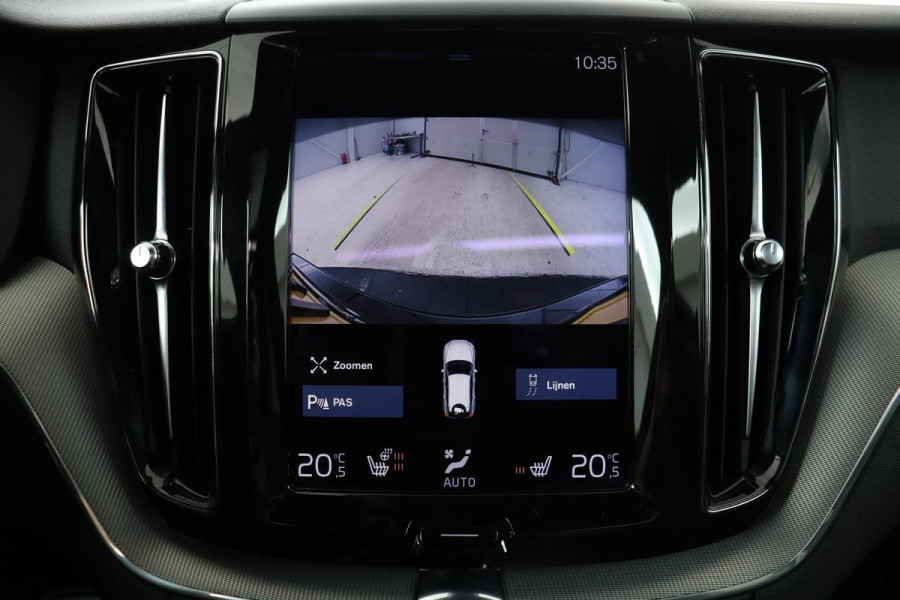 Volvo XC60 2.0 B4 Exclusive | Panoramadak | Stoel & stuurverwarming | Camera | Standkachel | Keyless | Carplay | Navigatie | Memory | DAB