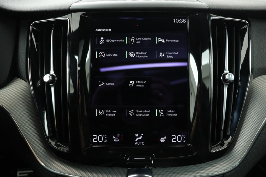 Volvo XC60 2.0 B4 Exclusive | Panoramadak | Stoel & stuurverwarming | Camera | Standkachel | Keyless | Carplay | Navigatie | Memory | DAB