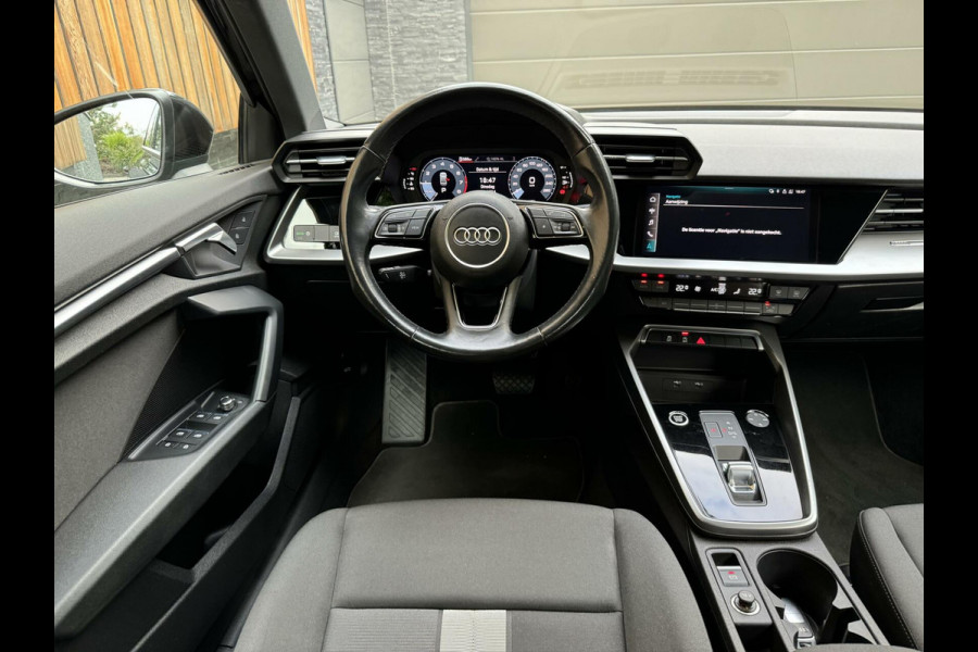 Audi A3 Limousine 35 TFSI Pro Line Automaat | Apple CarPlay | Climate Control | Cruise Control | Lane Assist | LED | DAB | Parkeersensor