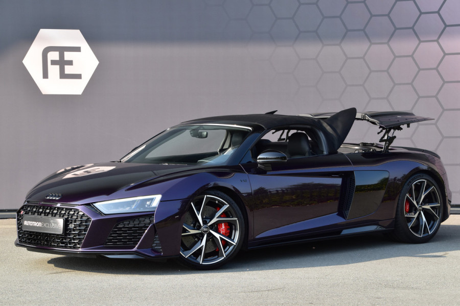 Audi R8 Spyder 5.2 Performance Quattro FACELIFT | KERAMISCH | B&O | CARBON EXTERIEUR | TECHNOLOGY PACK | SPORTUITLAAT | STOELVERWARMING |