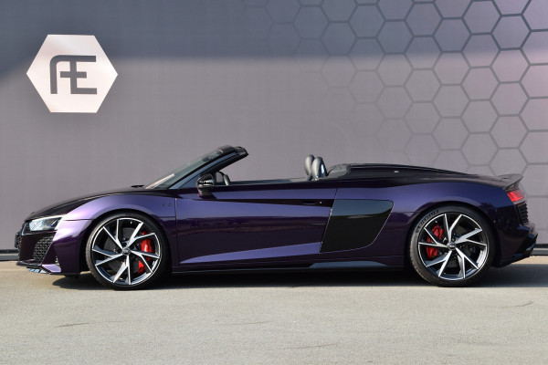 Audi R8 Spyder 5.2 Performance Quattro FACELIFT | KERAMISCH | B&O | CARBON EXTERIEUR | TECHNOLOGY PACK | SPORTUITLAAT | STOELVERWARMING |