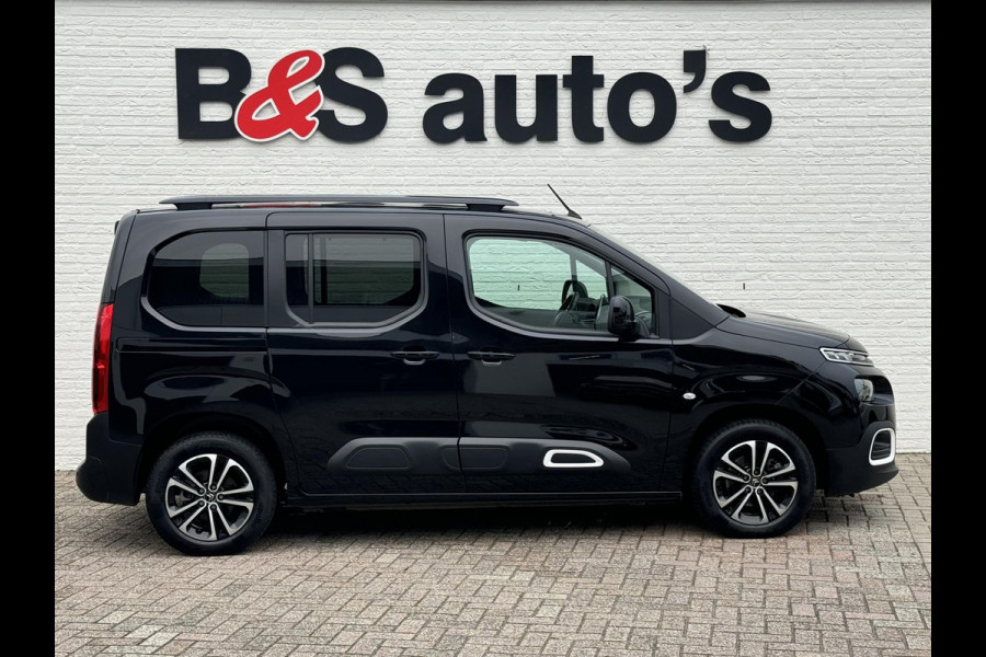 Citroën Berlingo 1.2 PureTech Shine Navigatie Pdc voor en achter Cruise Panorama 4 Seizoenen banden