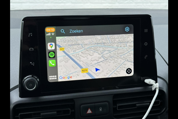 Citroën Berlingo 1.2 PureTech Shine Navigatie Pdc voor en achter Cruise Panorama 4 Seizoenen banden