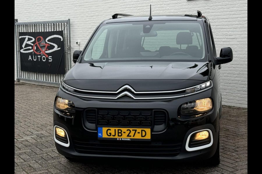 Citroën Berlingo 1.2 PureTech Shine Navigatie Pdc voor en achter Cruise Panorama 4 Seizoenen banden