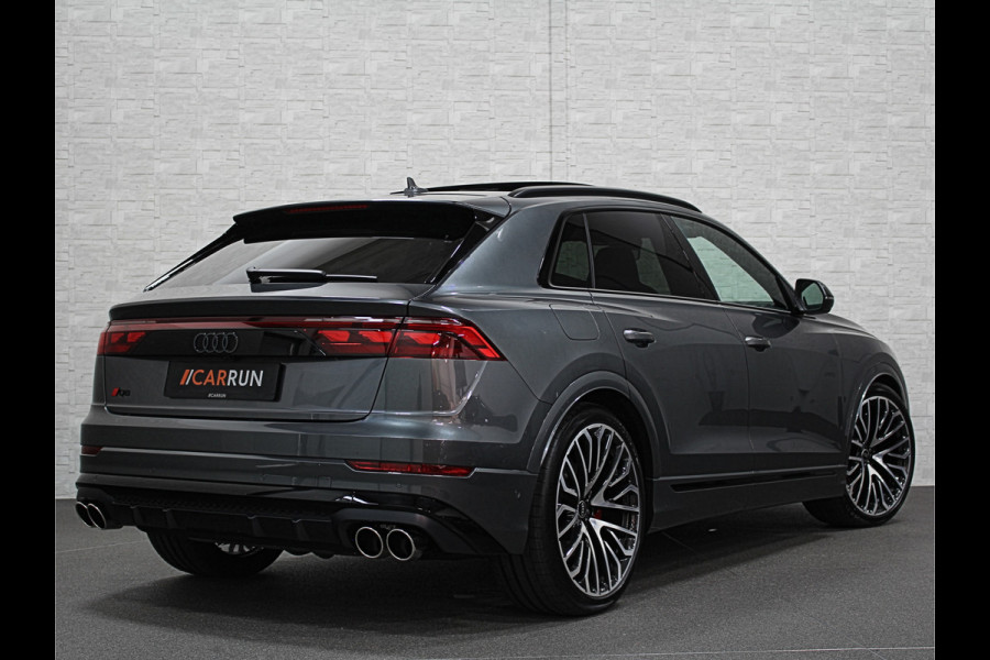 Audi Q8 60 TFSI e Competition | Nieuw! | 360 View | RS-Stoelen | OLED | SQ8 Uitlaattips | Panorama | ACC | B&O Sound | 23'' | Alcantara Stuurwiel | Head-Up | Soft-Close | Memory | Trekhaak | Keyless-Entry | Stoelverwarming V+A | Luchtvering |