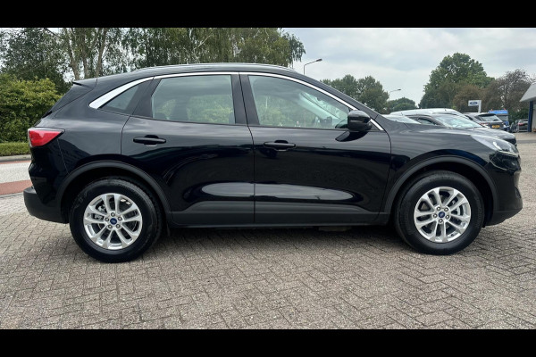 Ford Kuga 2.5 PHEV Titanium 225pk Wegklapbare Trekhaak | Cruise control | Climate control | 1.500kg Trekgewicht | Digitale cockpit